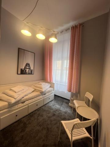 Hostel Plac Kolegiacki พอซนาน ภายนอก รูปภาพ